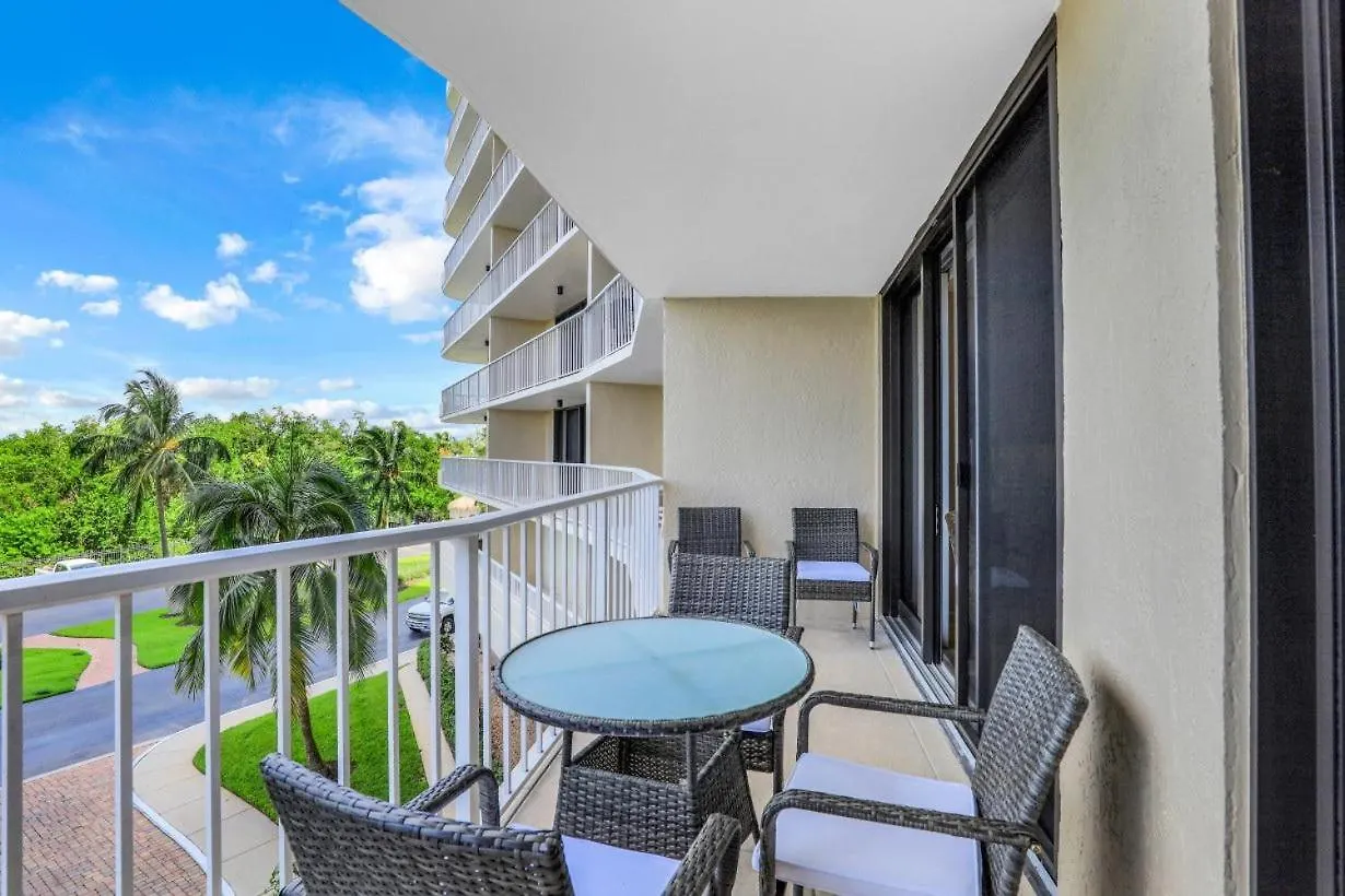 South Seas Tower 4-308 *