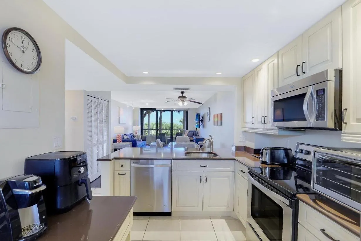 South Seas Tower 3-202 Holiday home *