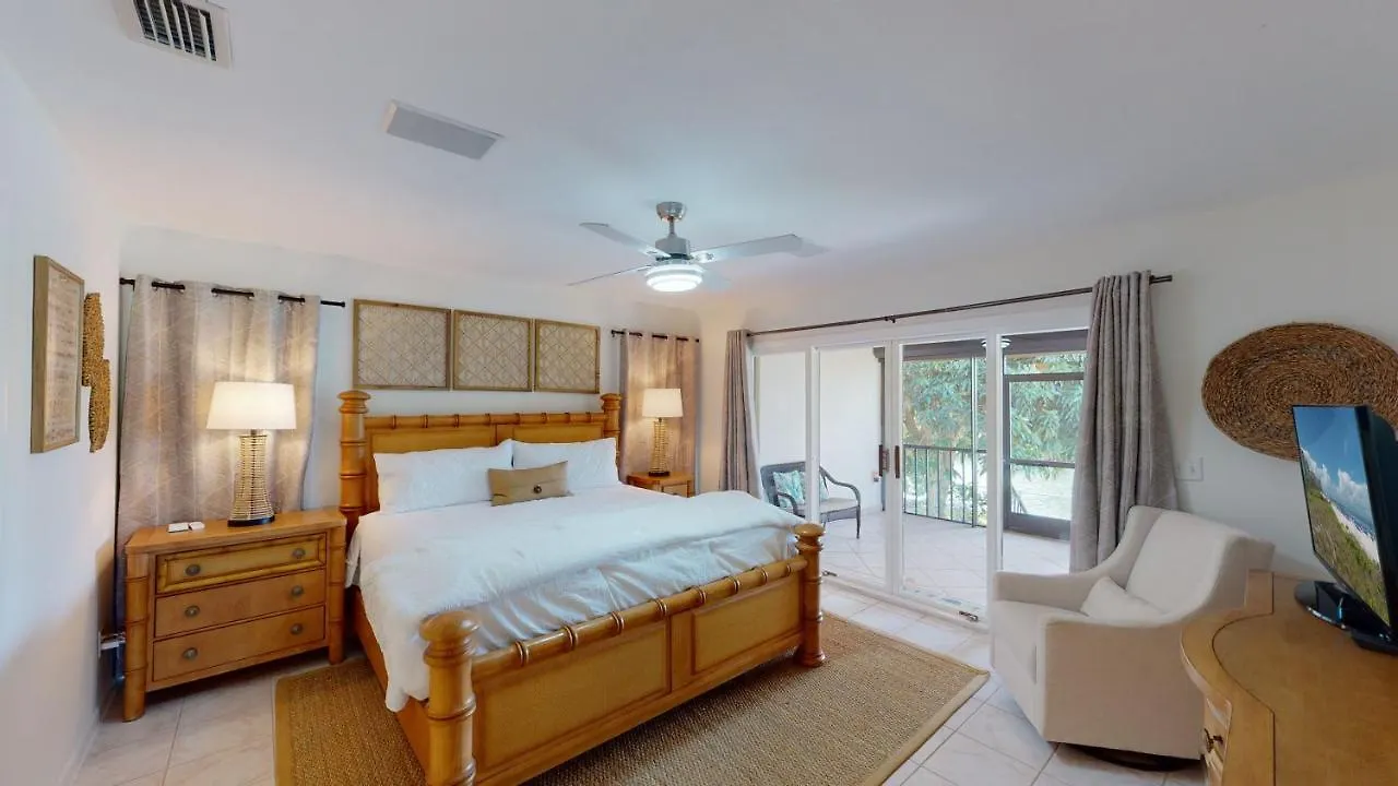 Tip Lot 4 Bed House Less Than Mile To Access Holiday home Marco Island