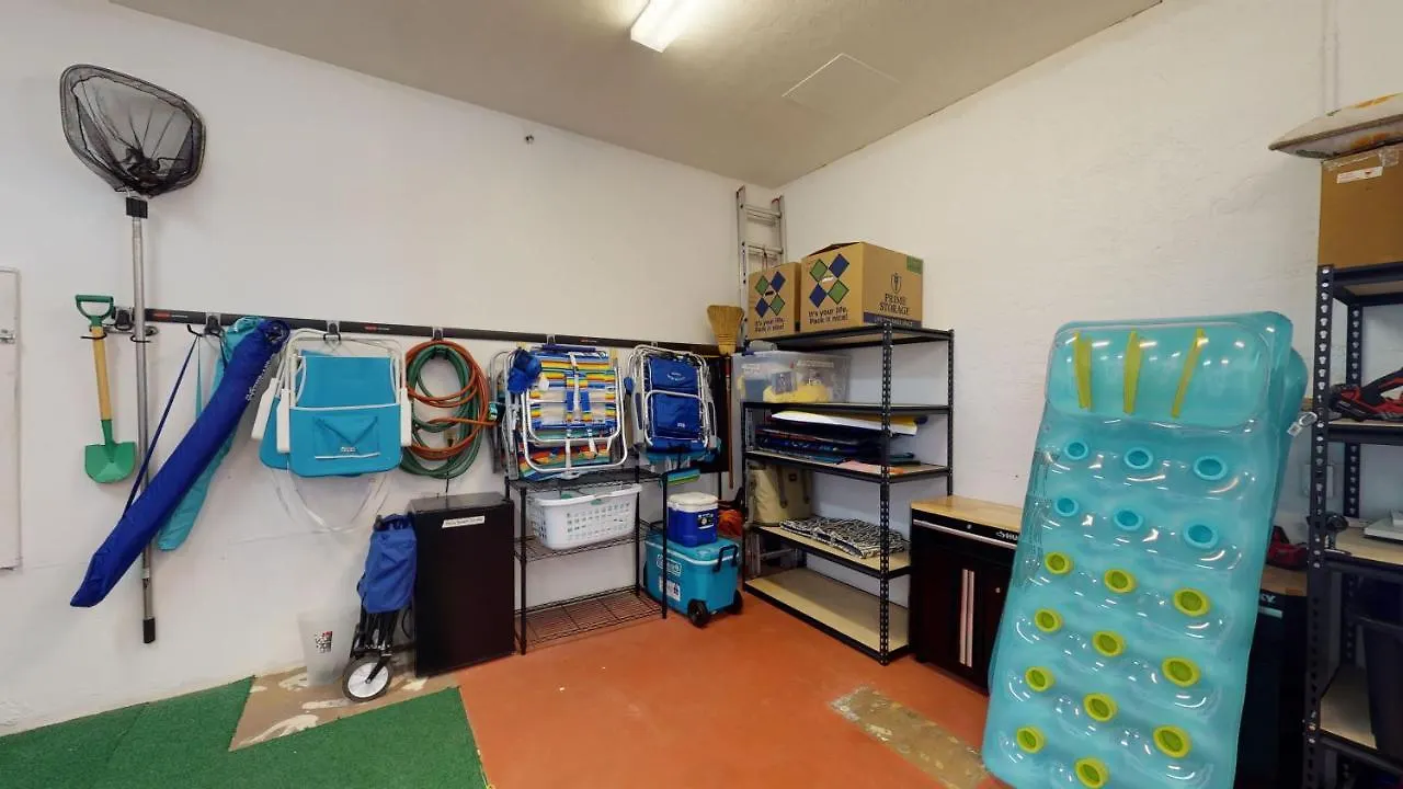 Tip Lot 4 Bed House Less Than Mile To Access *