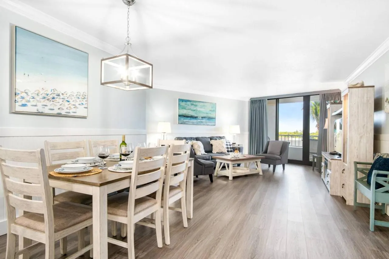 Holiday home Sst Four 201