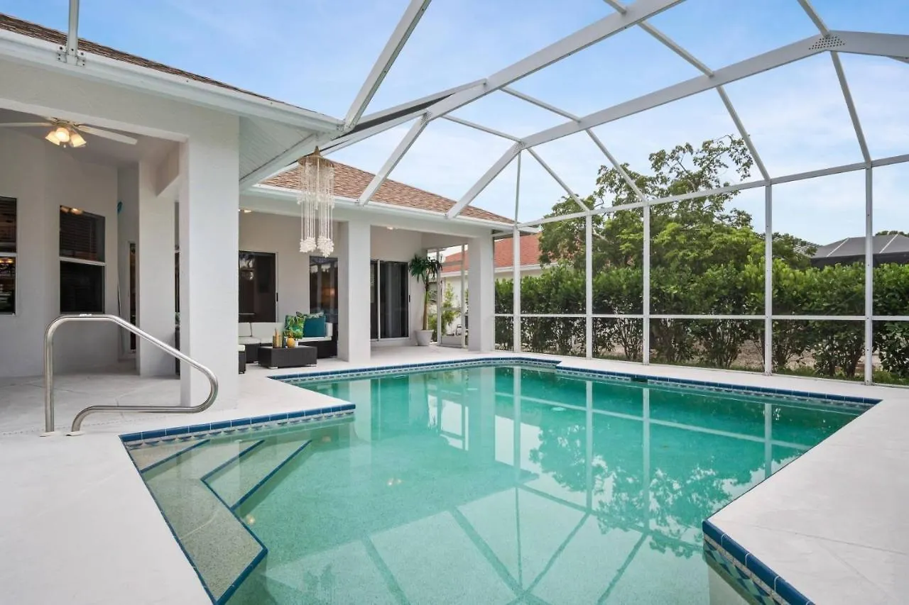 Holiday home Tahiti House *