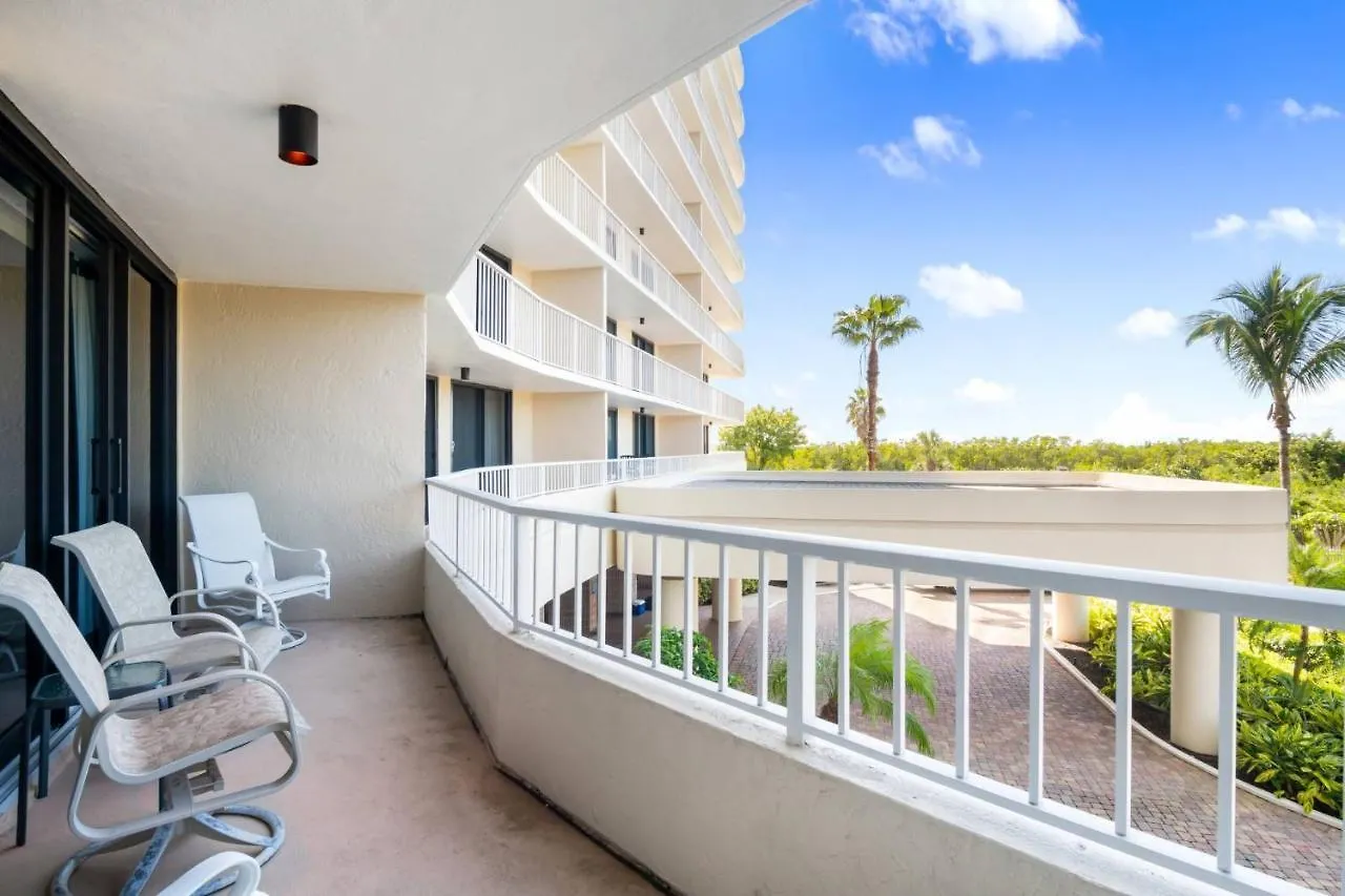 Holiday home Sst Four 201