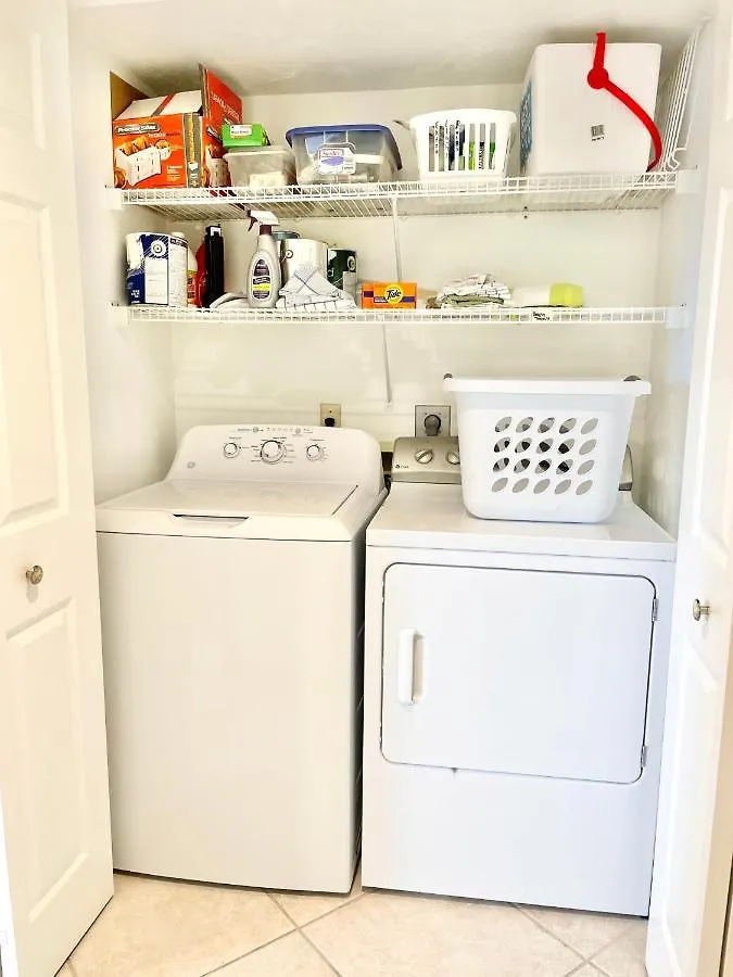 בית נופש End Unit Steps From Access W/ No Crazy Prices!!! *
