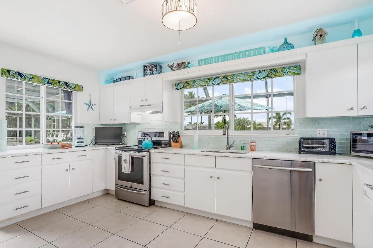 Holiday home Palm Breeze Bliss *