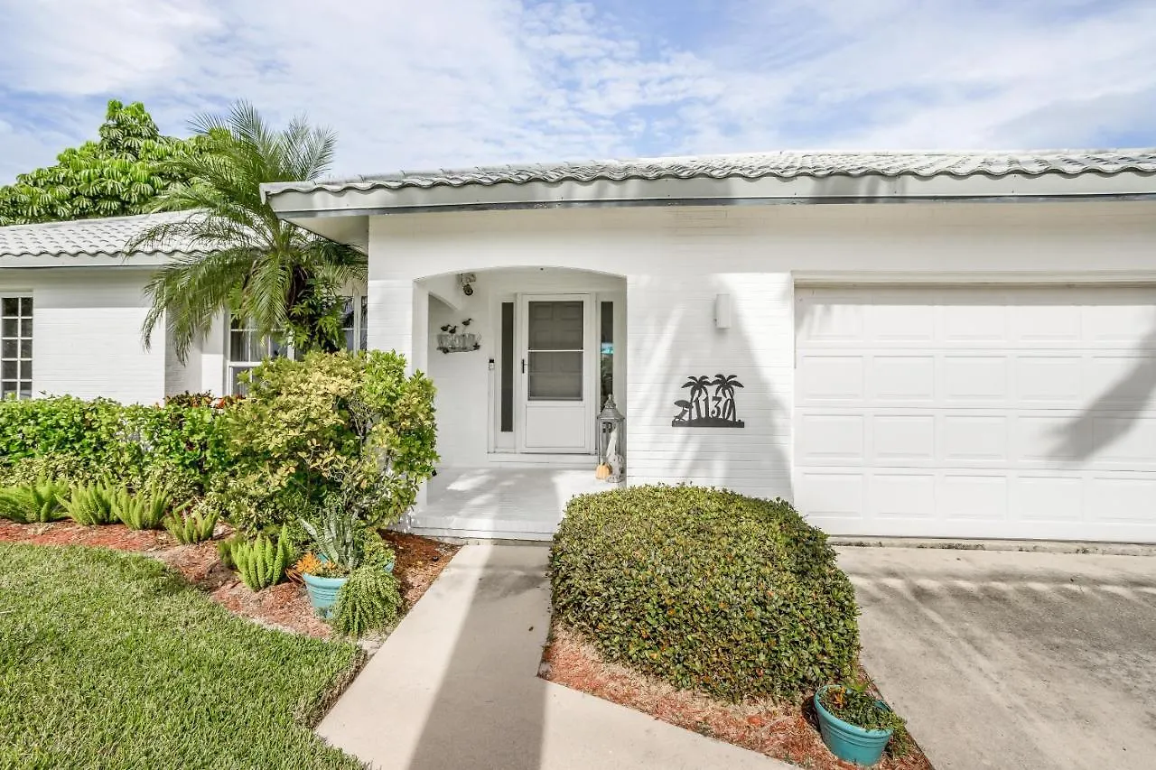 Holiday home Palm Breeze Bliss