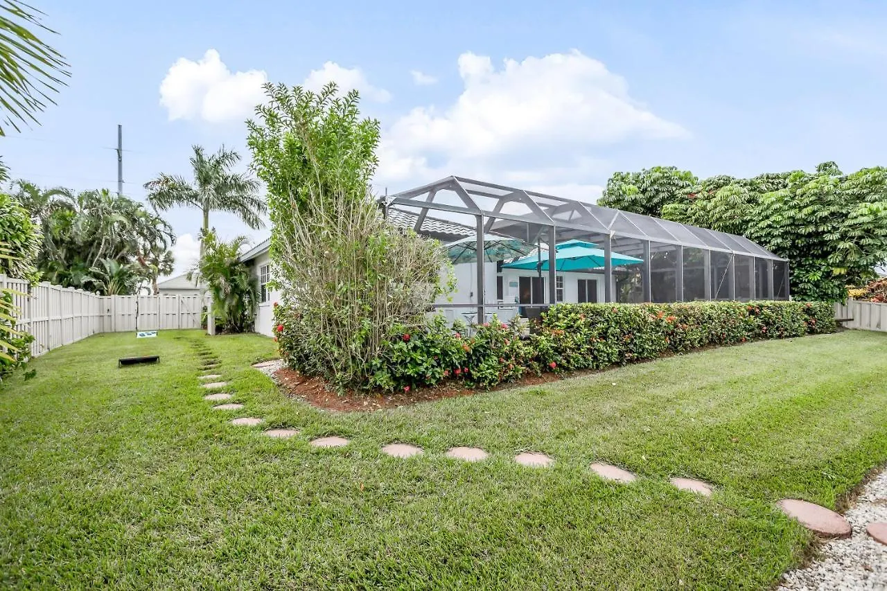Palm Breeze Bliss * Marco Island