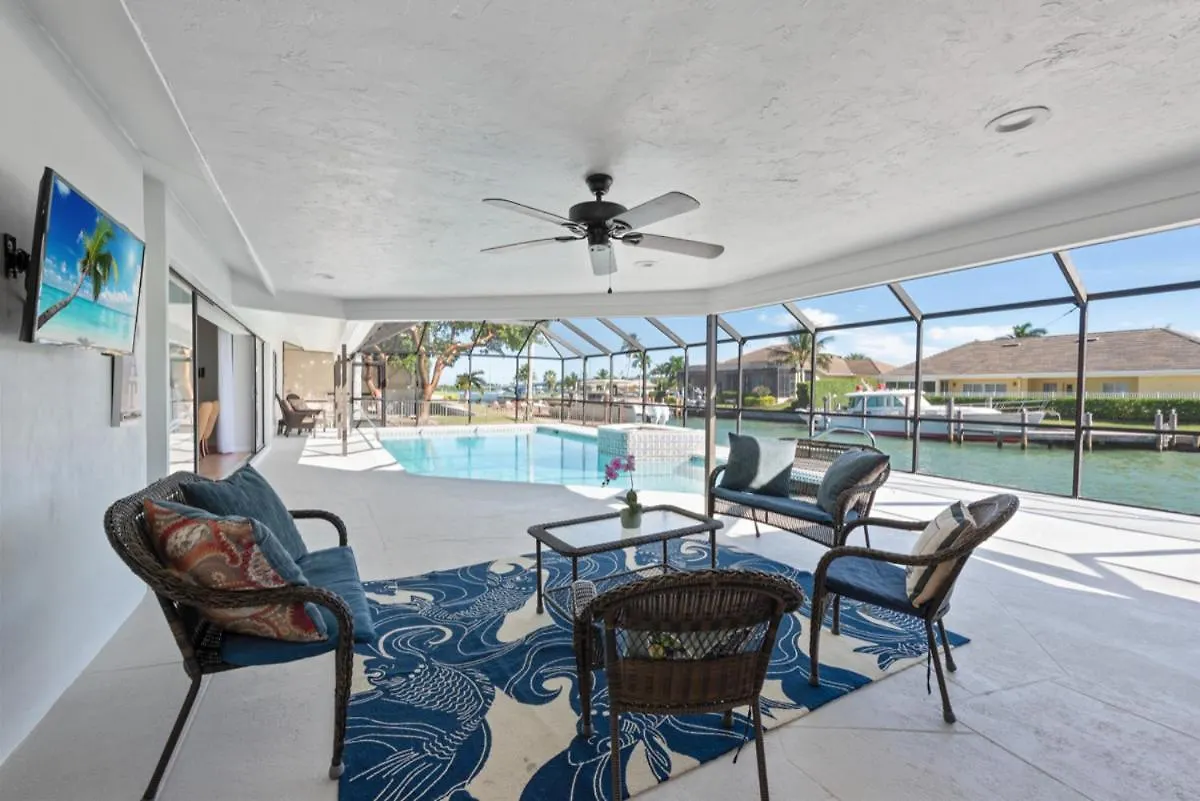 Elevated 955 - Spacious Family Riverfront 4 Bedrooms * Marco Island