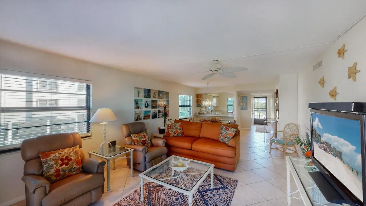 Prime Location I Free Access Directly Across The Street!!!