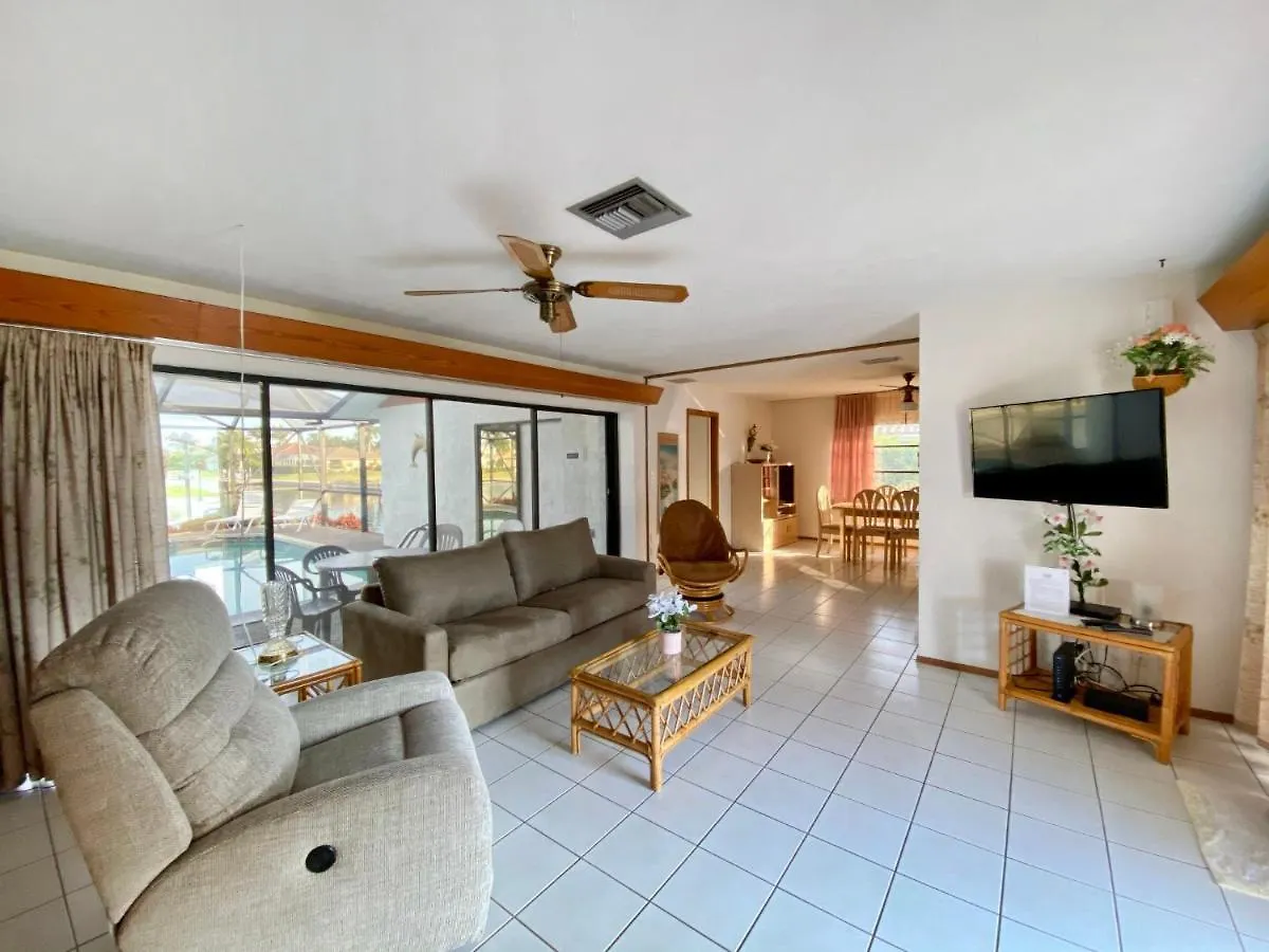 Villa Marco Island * Marco Island