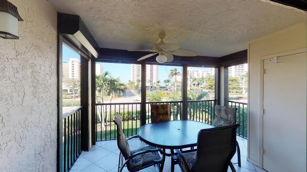 Prime Location I Free Access Directly Across The Street!!! *