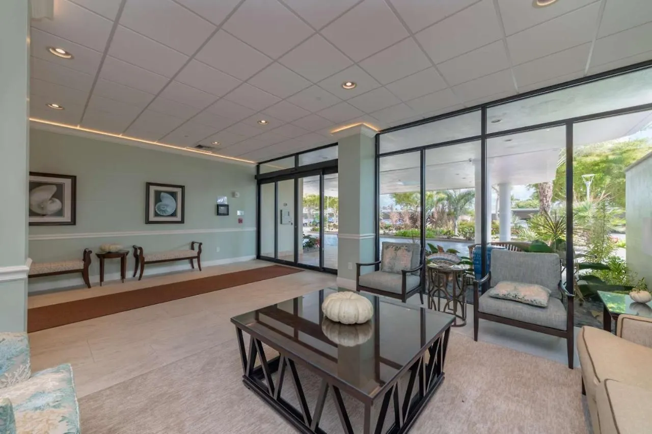 Admiralty House 1705s Marco Island