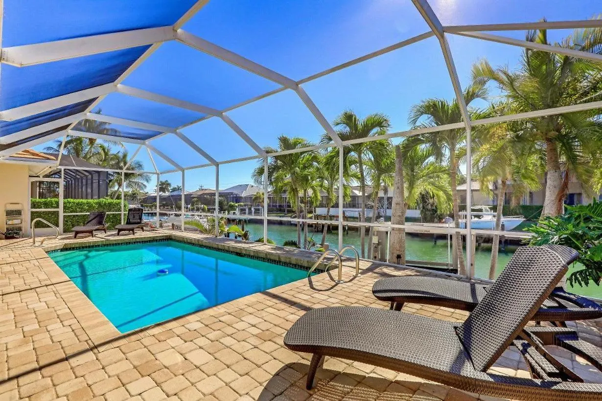 1141 Abbeville Court * Marco Island