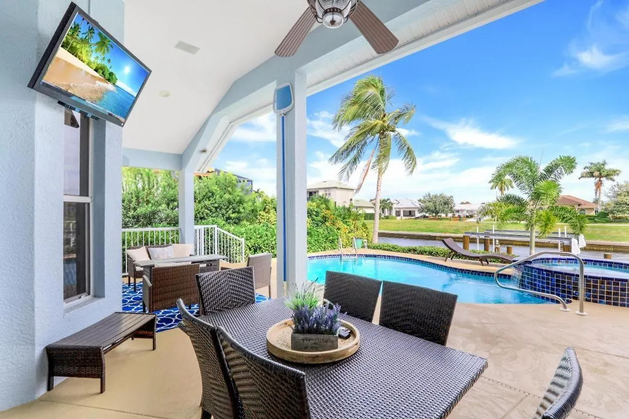 231 Seahorse Court Holiday home Marco Island