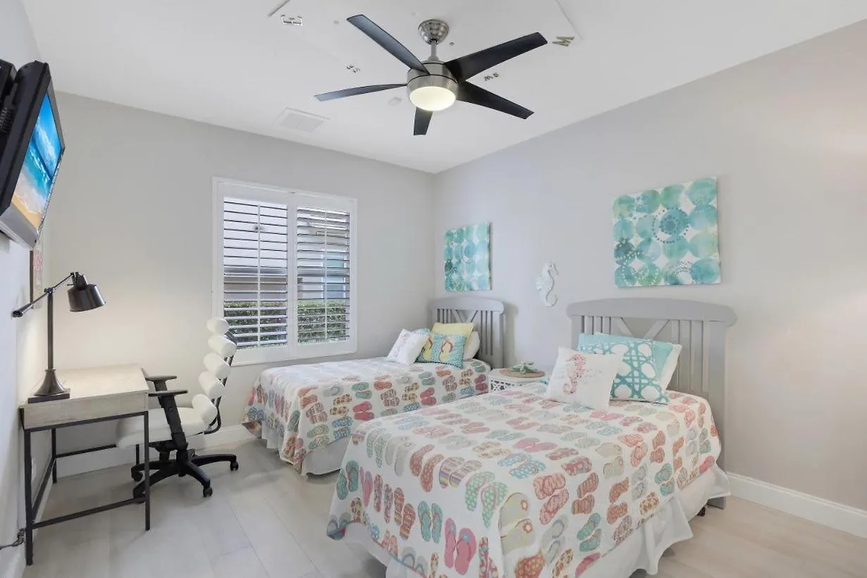 Holiday home 231 Seahorse Court