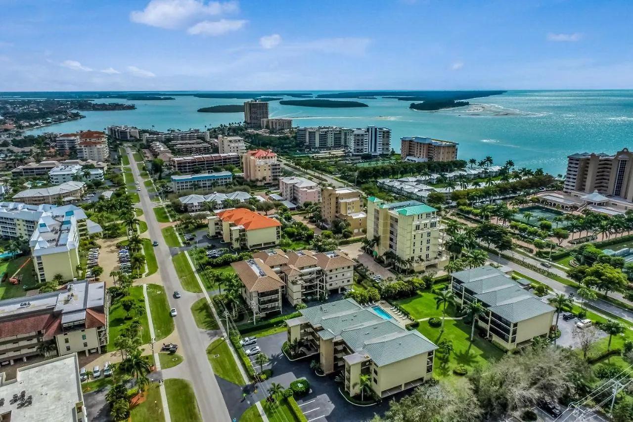 Shells O'plenty Apartment Marco Island
