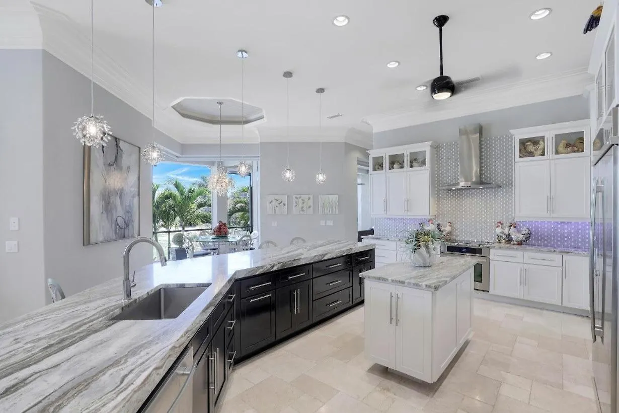 1231 Laurel Court * Marco Island