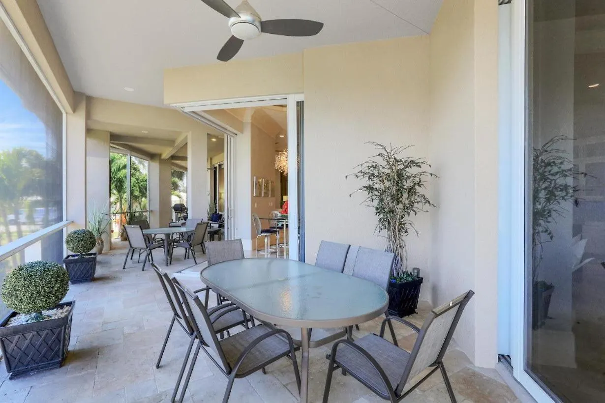 1231 Laurel Court Holiday home Marco Island