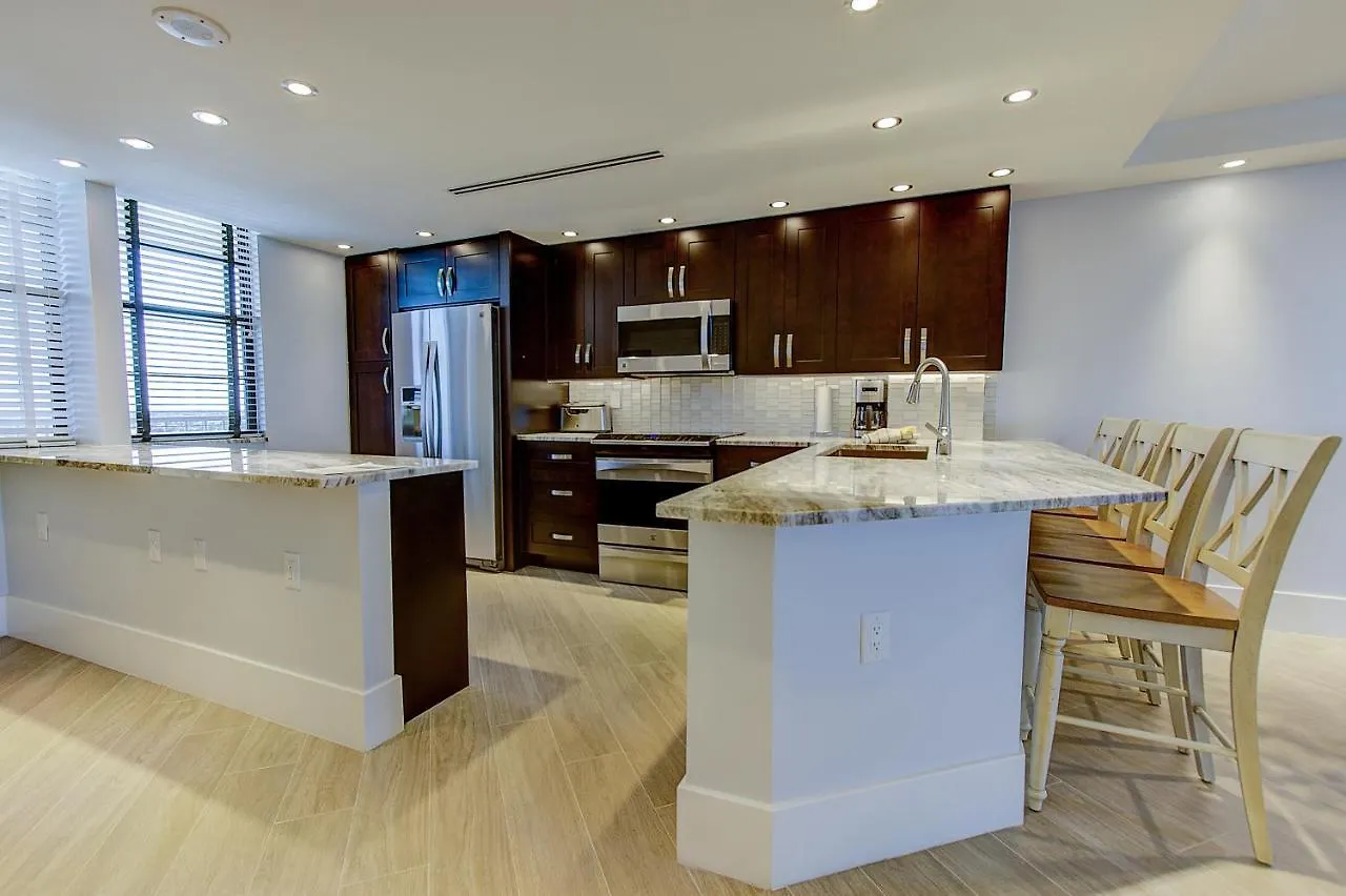 Choice On Complete With 150k Renovation Holiday home Marco Island