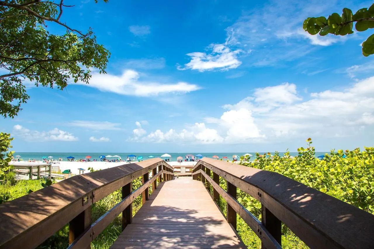 Holiday home Recently Renovated Beachfront Gem In Paradise!