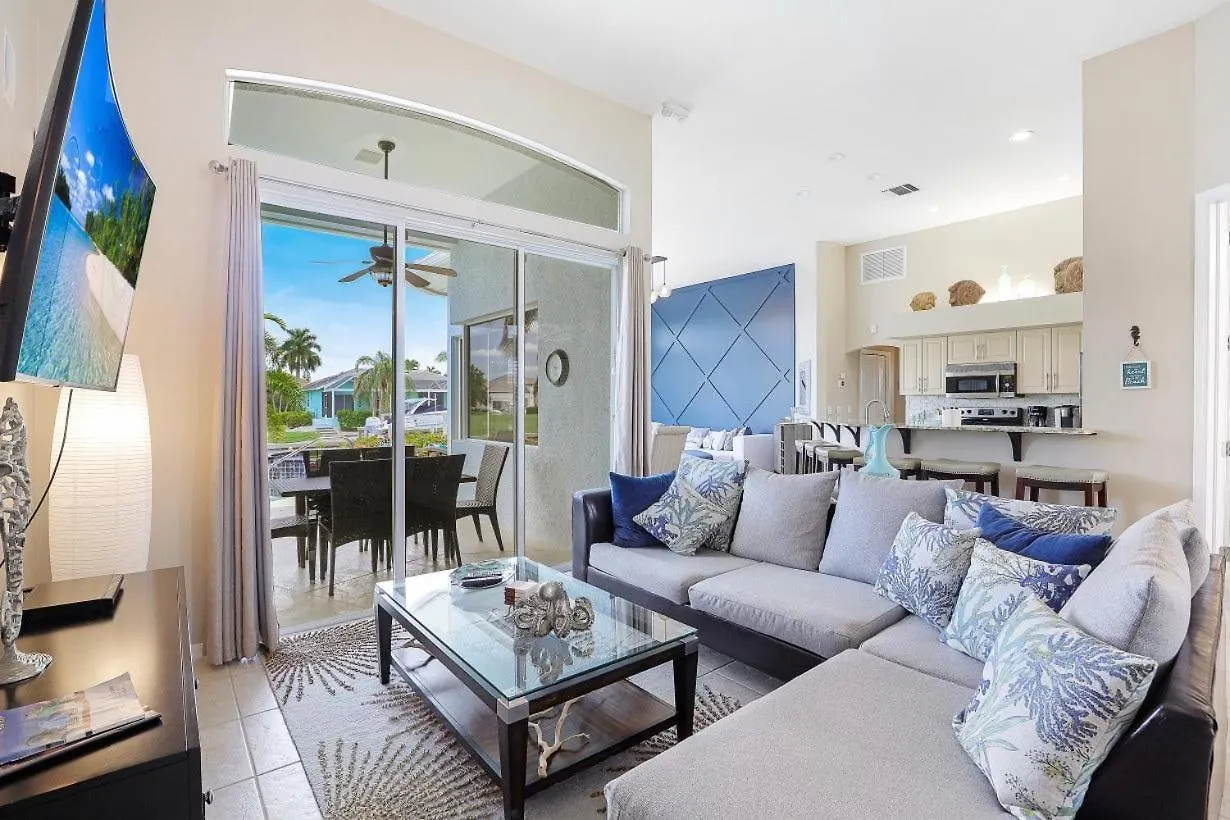 231 Seahorse Court * Marco Island