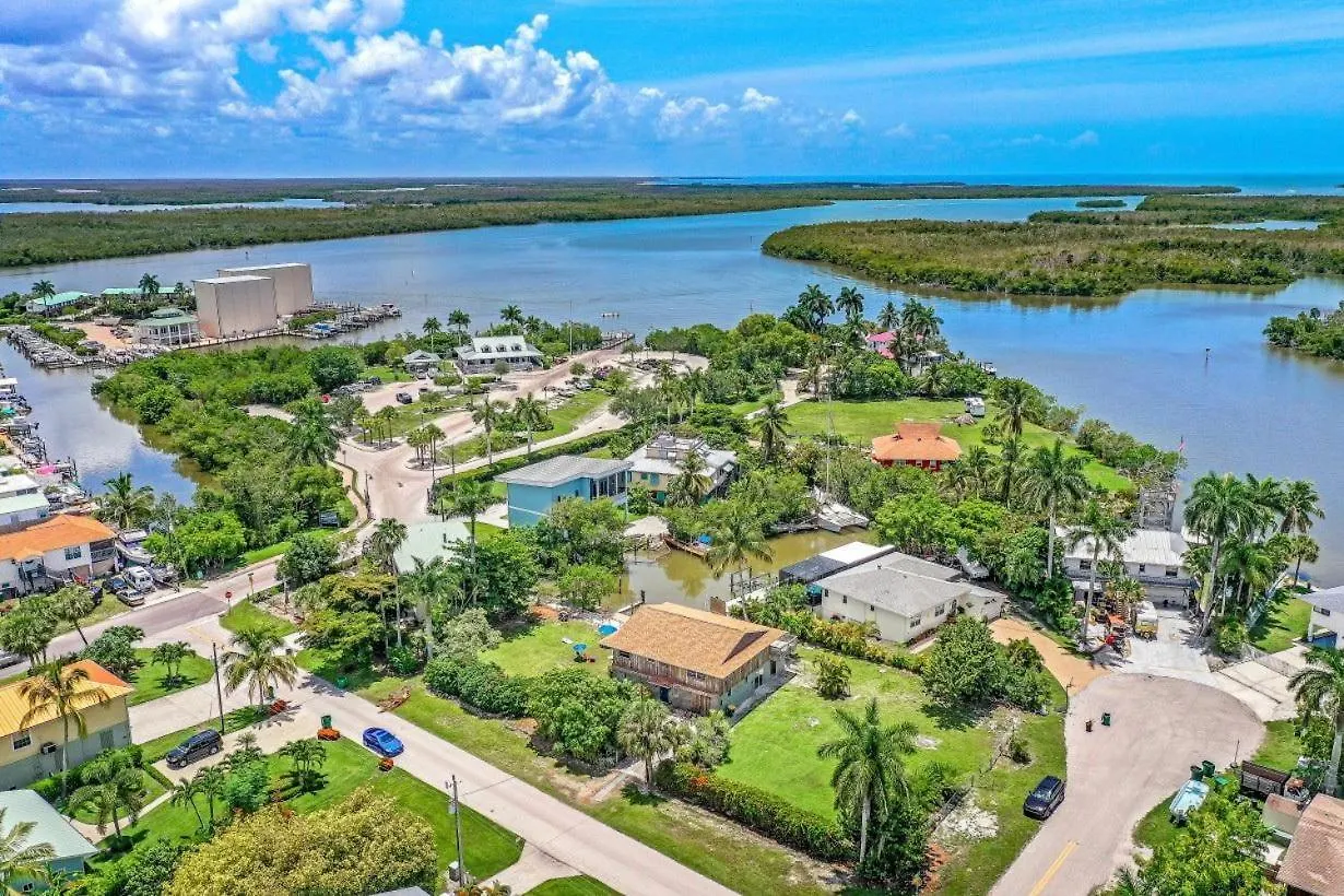 670 West Palm Avenue *