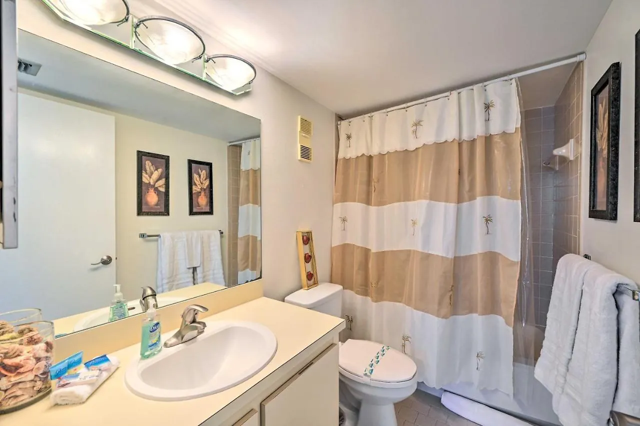 Beachfront With Pool Access!