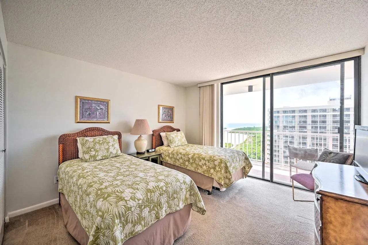 Beachfront With Pool Access! * Marco Island