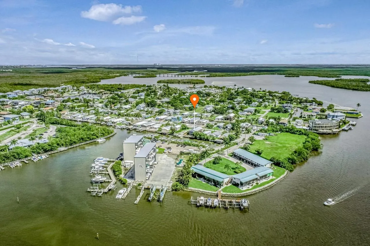 Serene Getaway * Marco Island