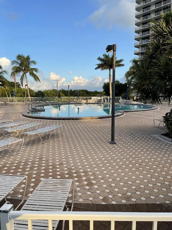 Apartment Front In Paradise *