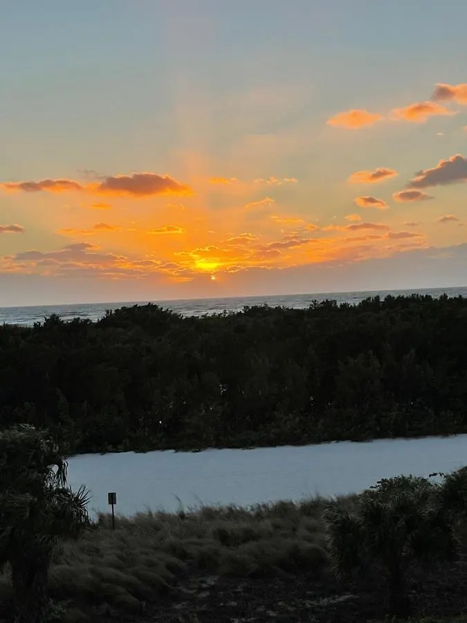 Front In Paradise * Marco Island