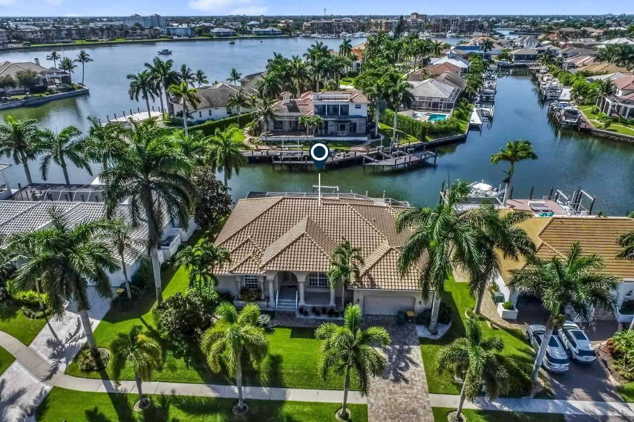 Pineapple Of My Eye Marco Island