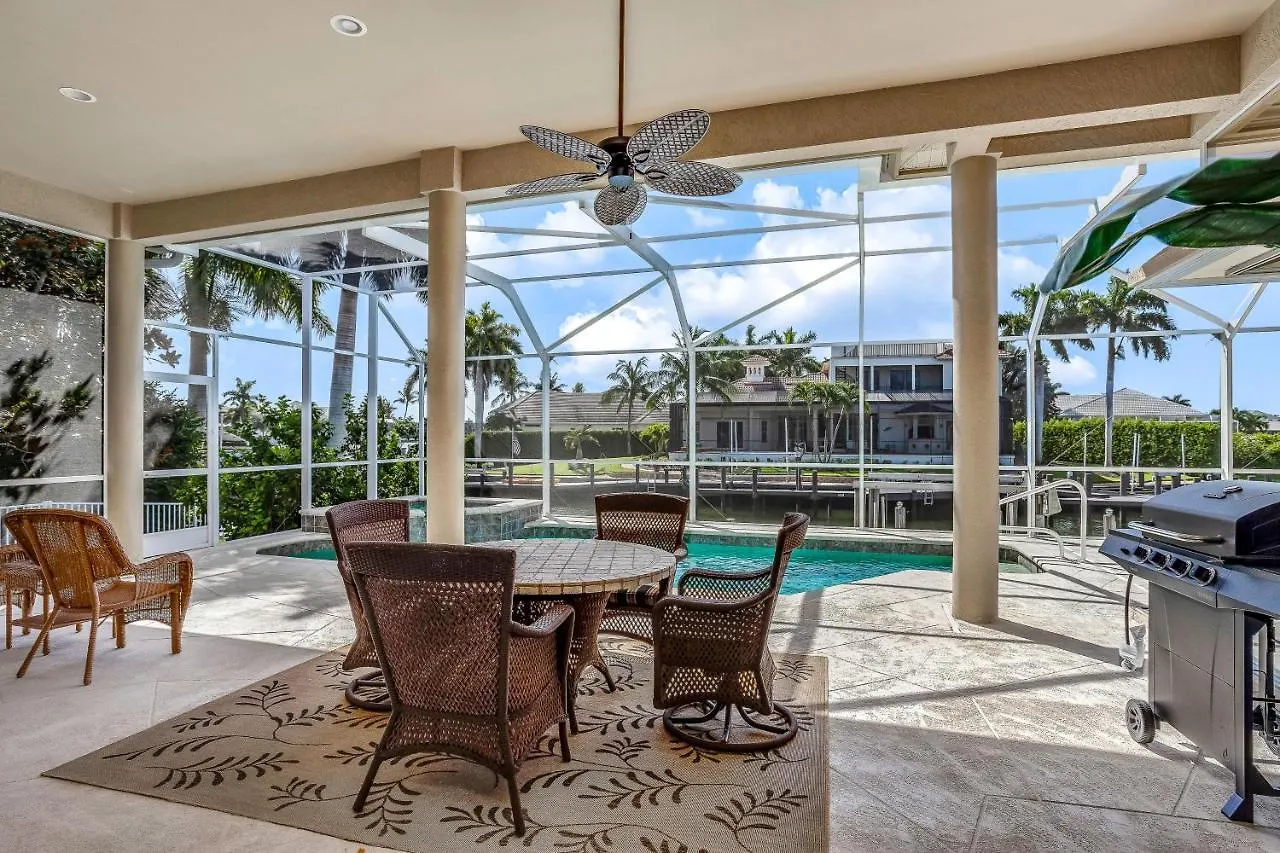 Pineapple Of My Eye Holiday home Marco Island