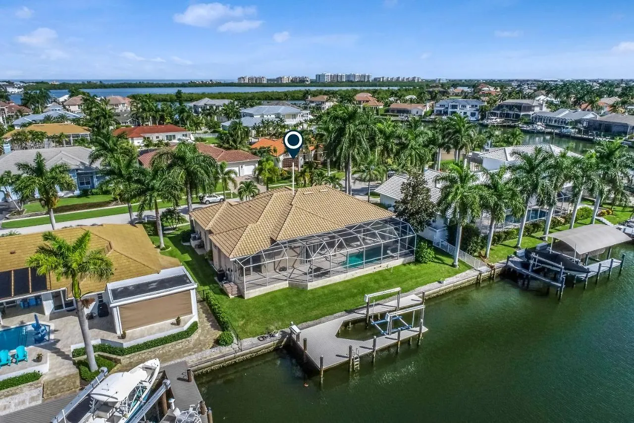 Pineapple Of My Eye Holiday home Marco Island