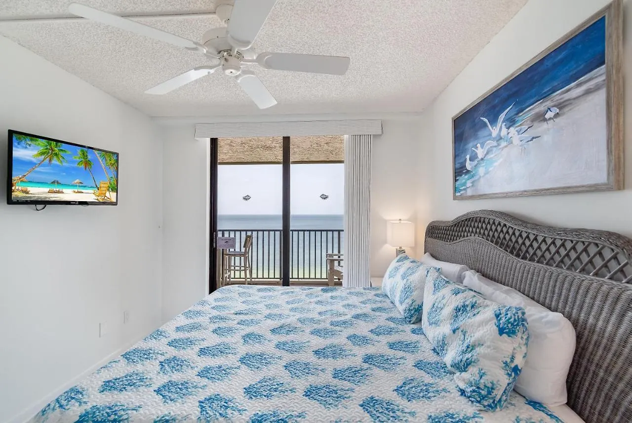 The Sea-winds I Renovated Beachfront 2 Bed 2 Bath *