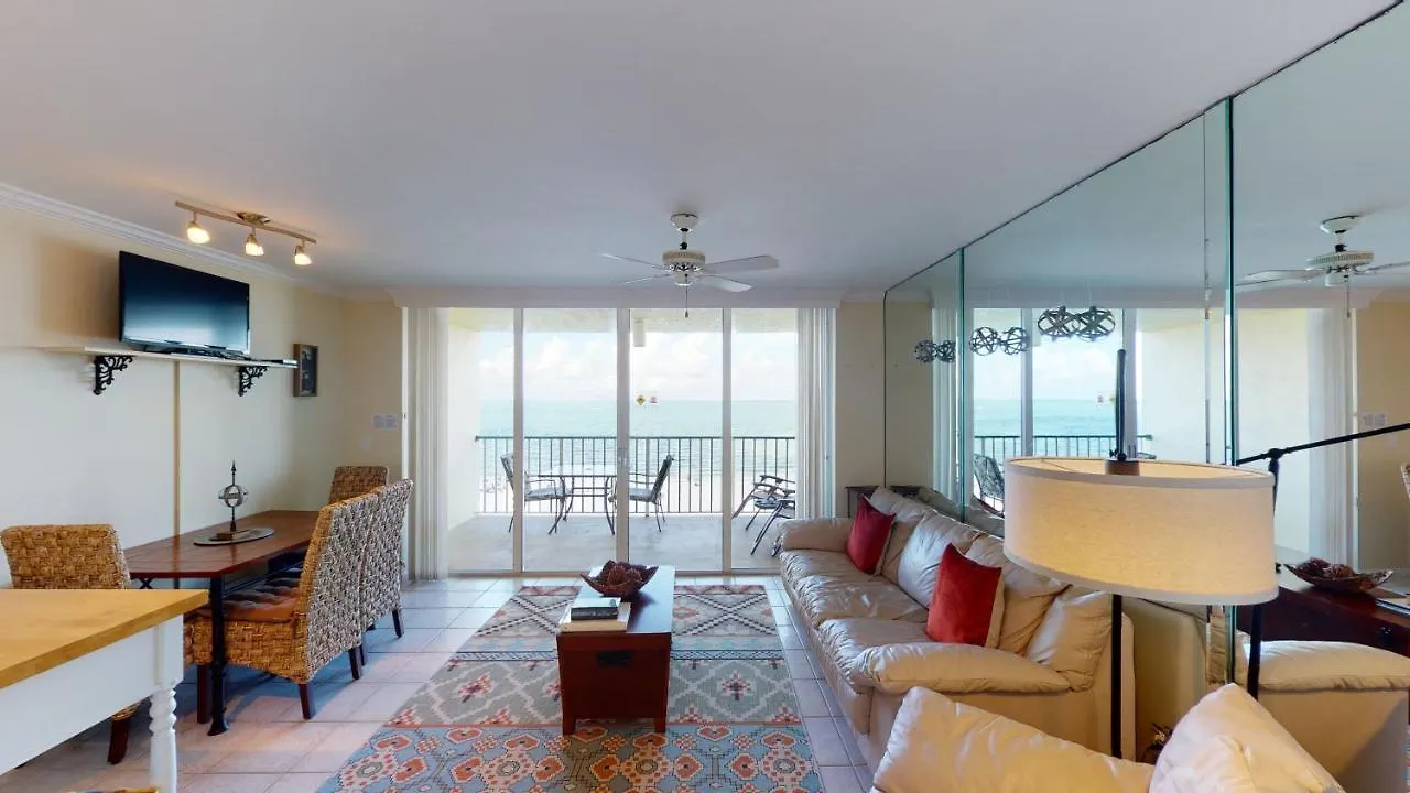 Beachfront At The Apollo Where The Famous Sunsets Never Get Old! *