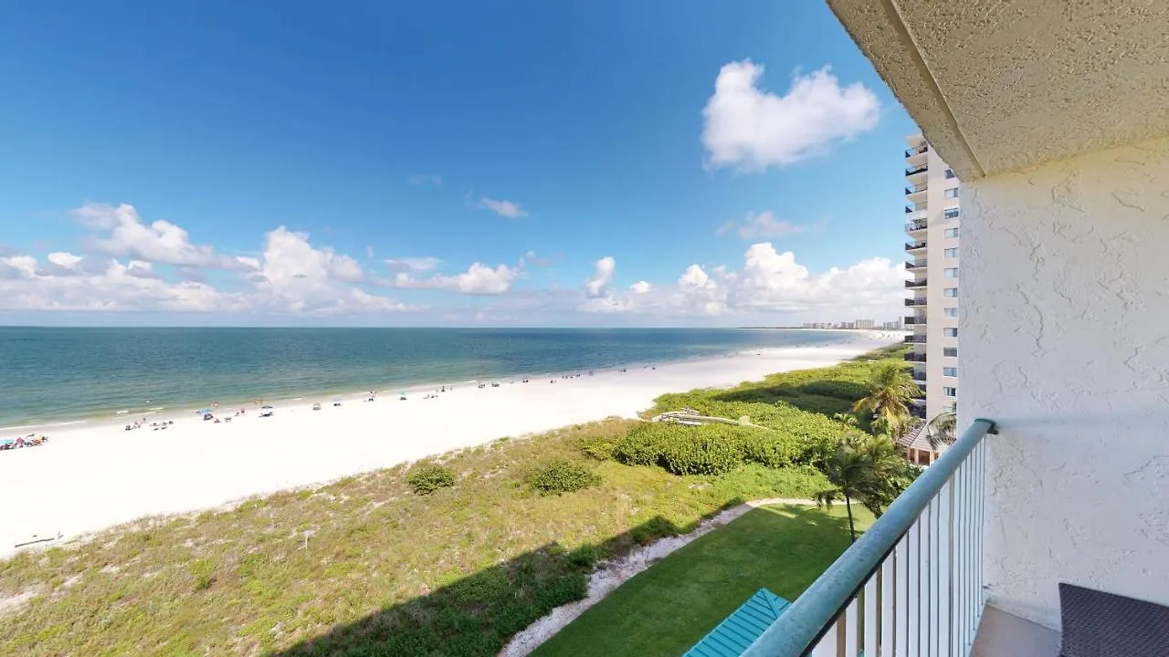 Beachfront Living At The Apollo I On-site Sunset Grille Tiki-restaurant Holiday home Marco Island