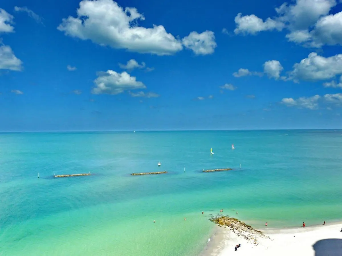 Aquarius V-2 Marco Island