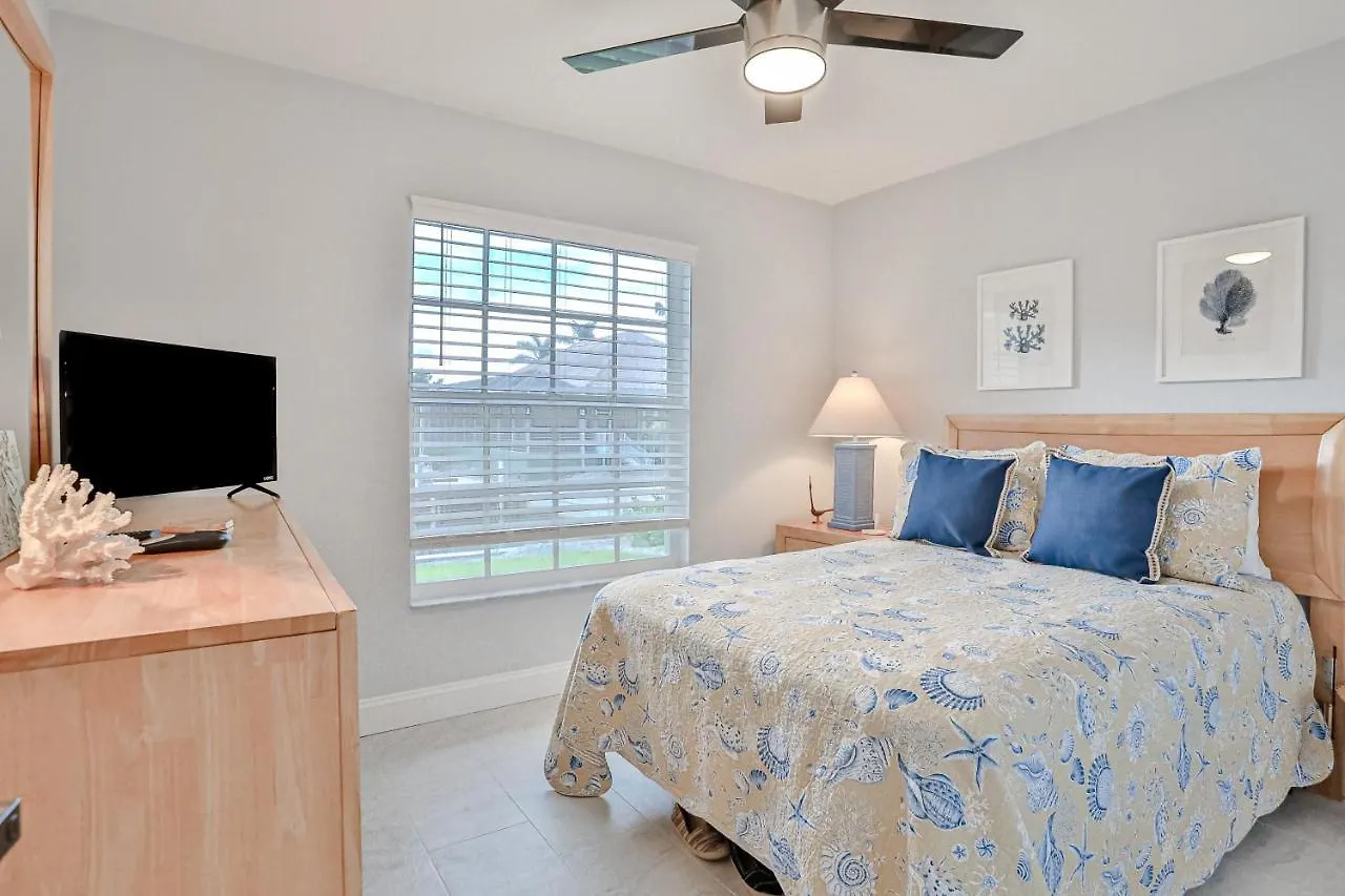 Coral Retreat Holiday home
