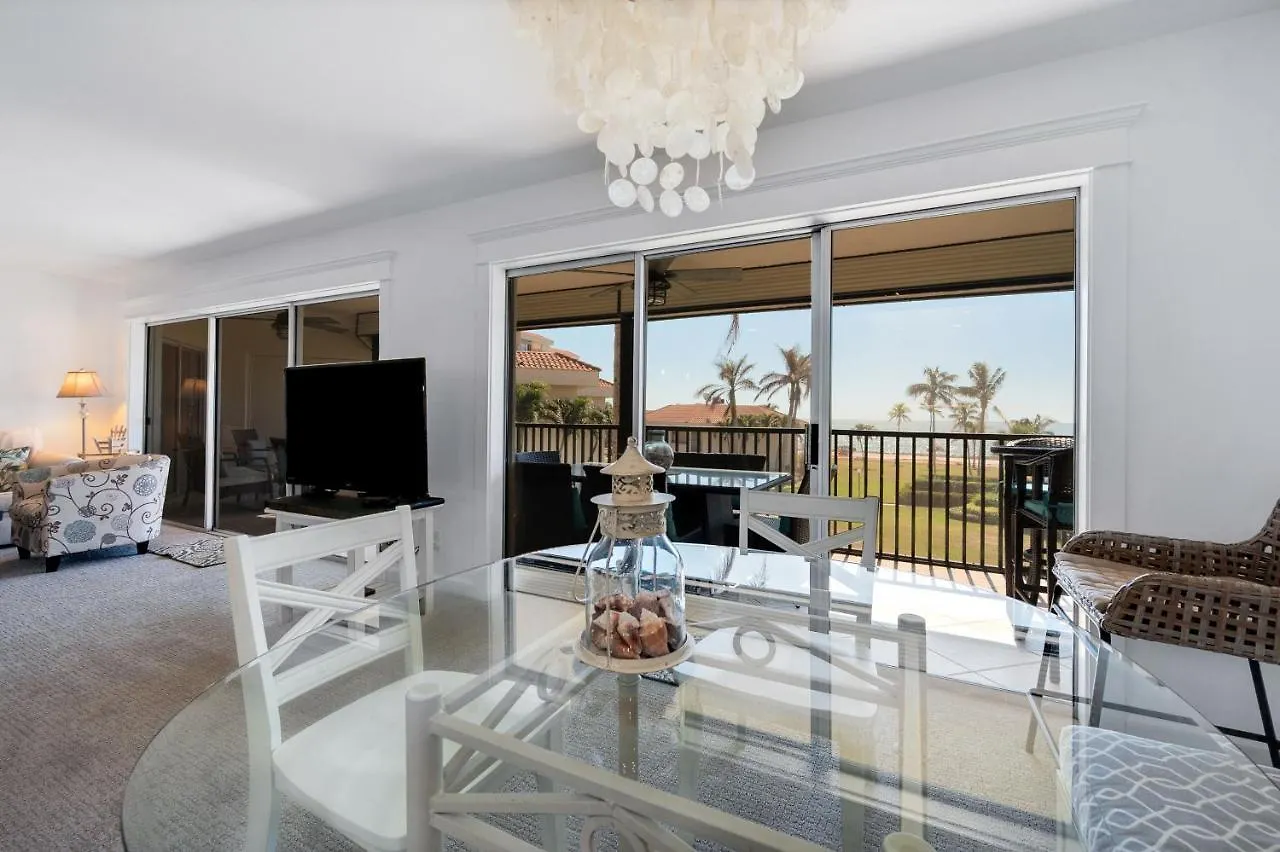 Magnificent Gulf View Apartment *