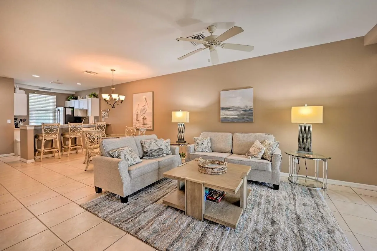Apartment With Shared Pool And Hot Tub! Marco Island