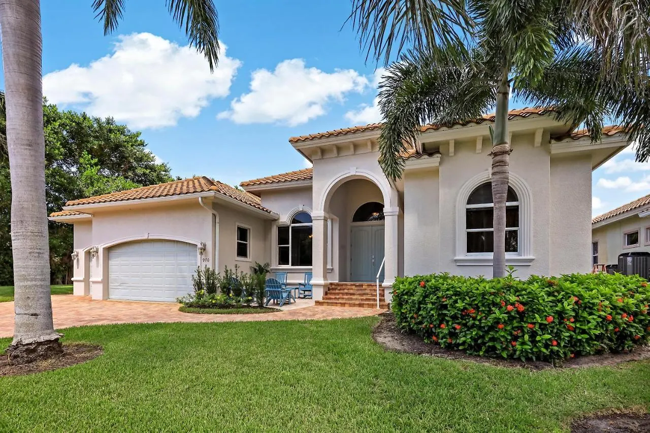 970 Lido Court Holiday home Marco Island