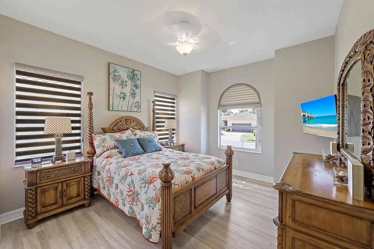 970 Lido Court Holiday home