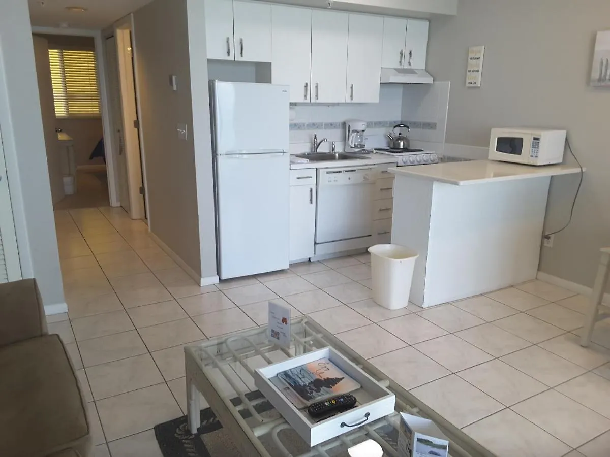Holiday home Steps Away From The Soft, White, Sandy Beaches Of Beautiful Marco Island!! *
