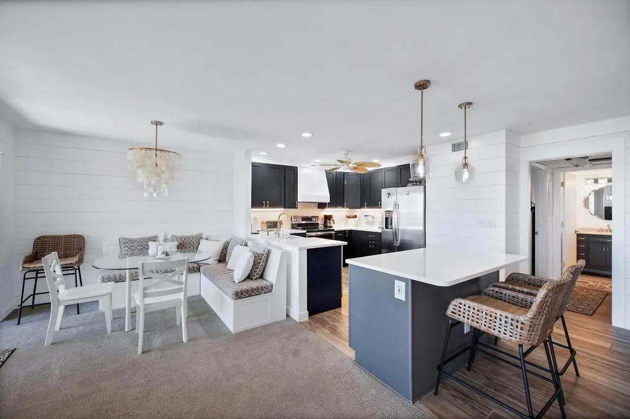 Magnificent Gulf View Apartment *