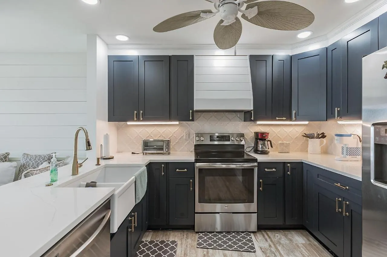 Magnificent Gulf View Apartment Marco Island