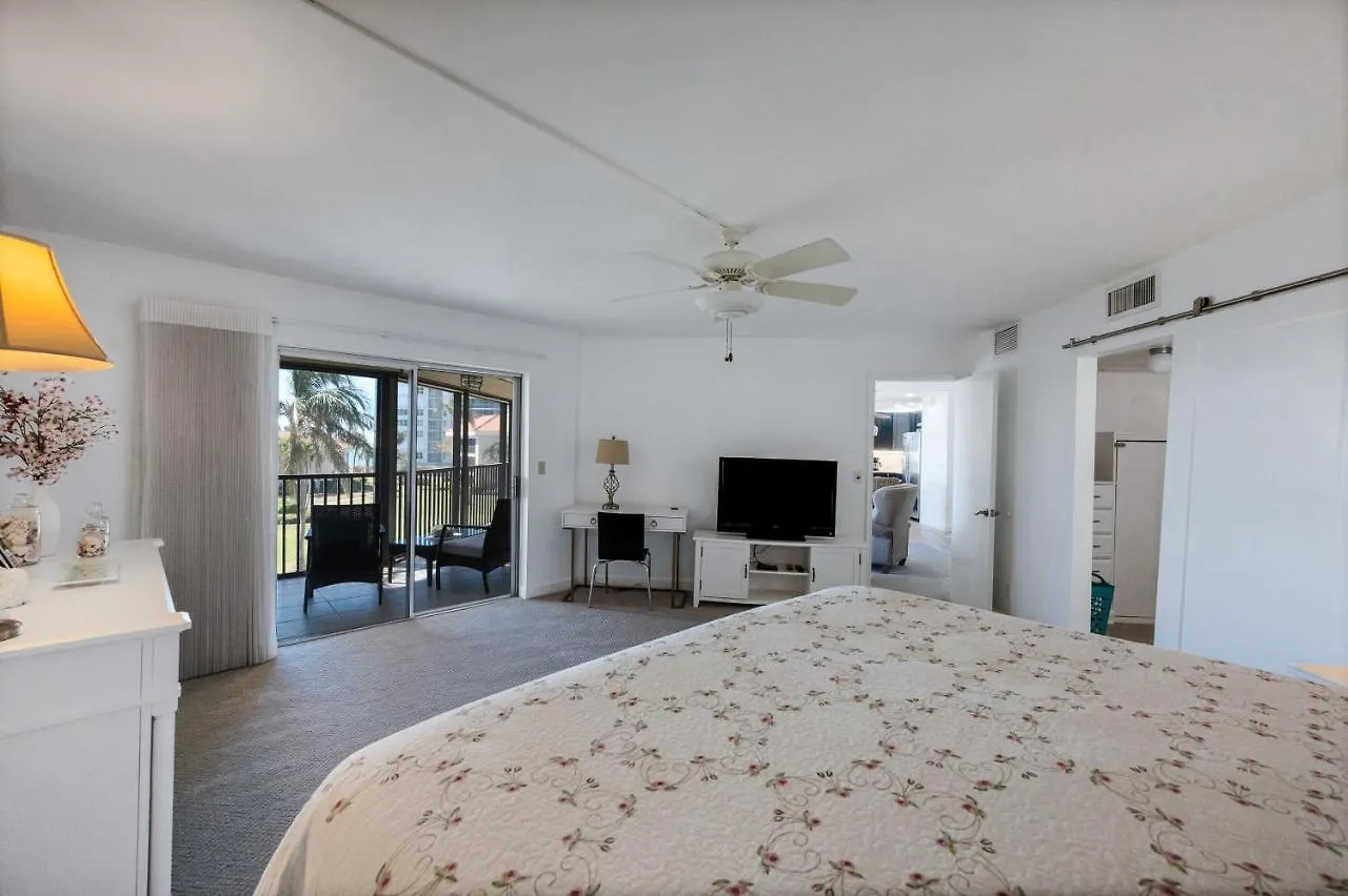 Magnificent Gulf View Apartment