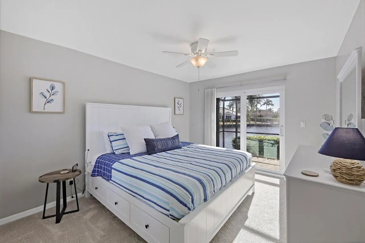 Holiday home 1851 Woodbine Court *