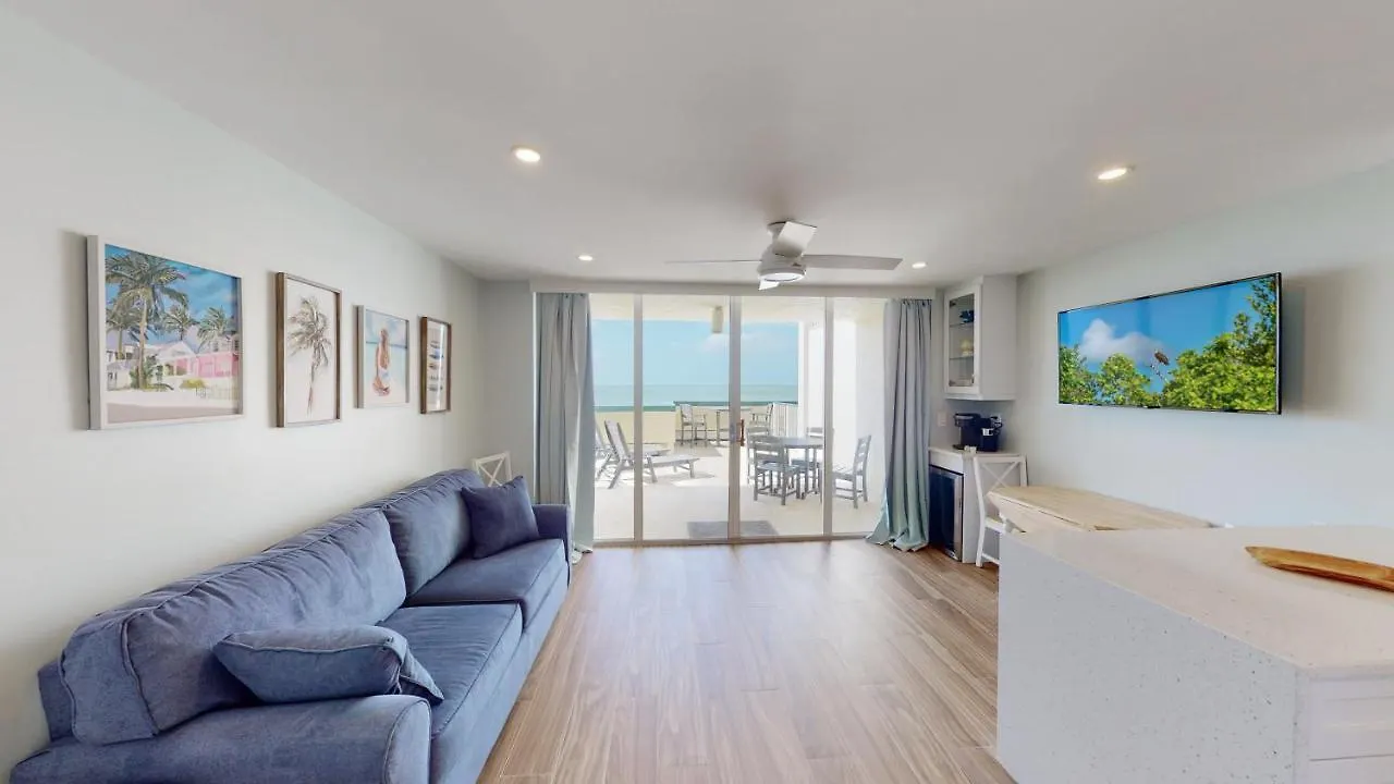 Soft, Sandy Beaches I Long Views From Premiere Over-sized Balcony!