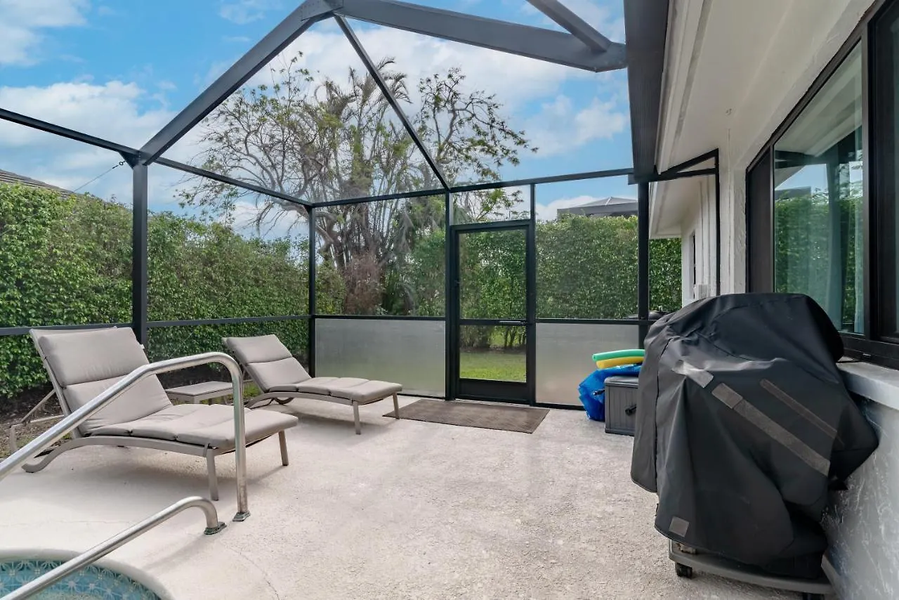 Perfect Location 5 Min Walk To Access Holiday home *